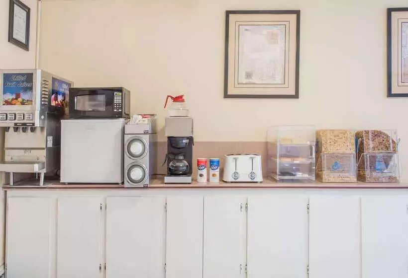 فندق Knights Inn Virginia Beach Lynnhaven