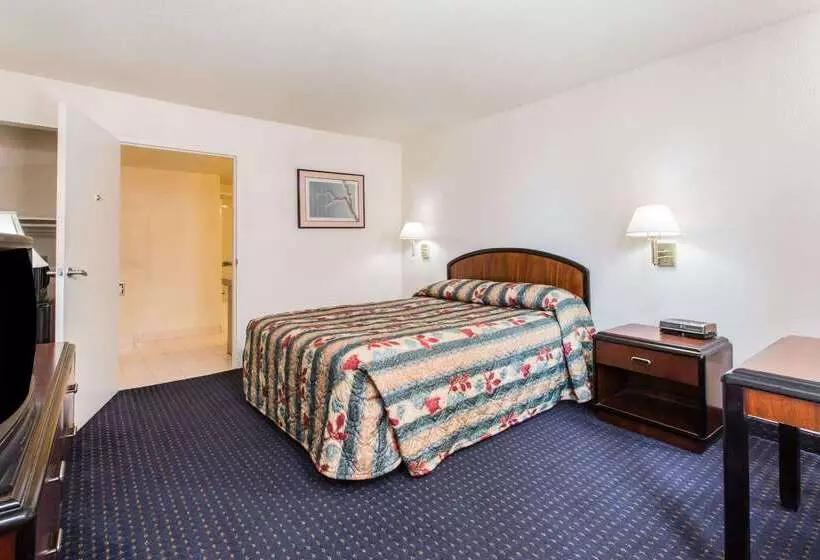 فندق Knights Inn Virginia Beach Lynnhaven