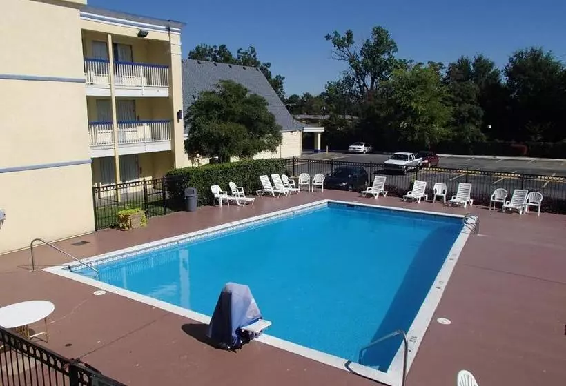 فندق Days Inn by Wyndham Shreveport