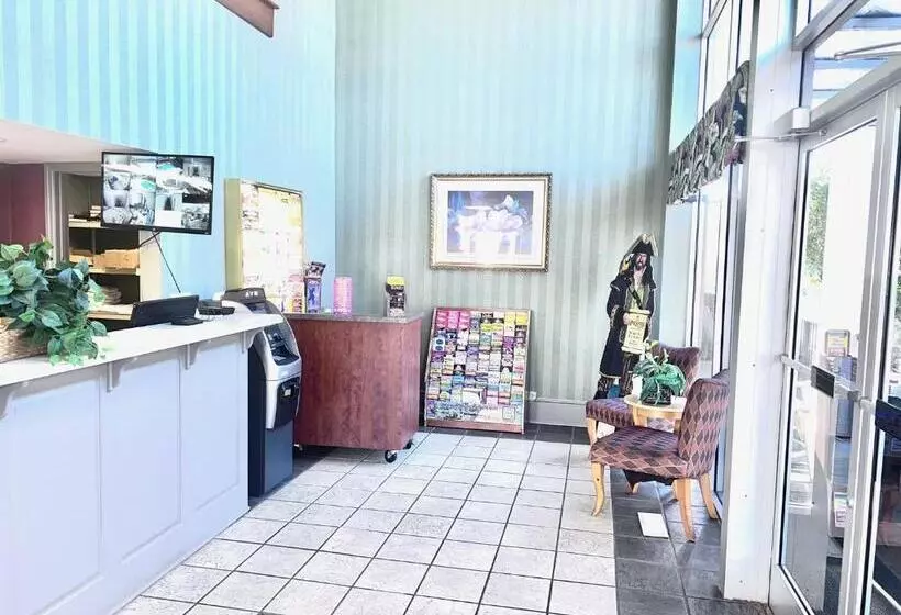 فندق Ocean Crest Inn And Suites