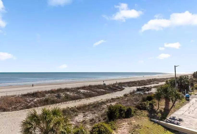 فندق Ocean Crest Inn And Suites