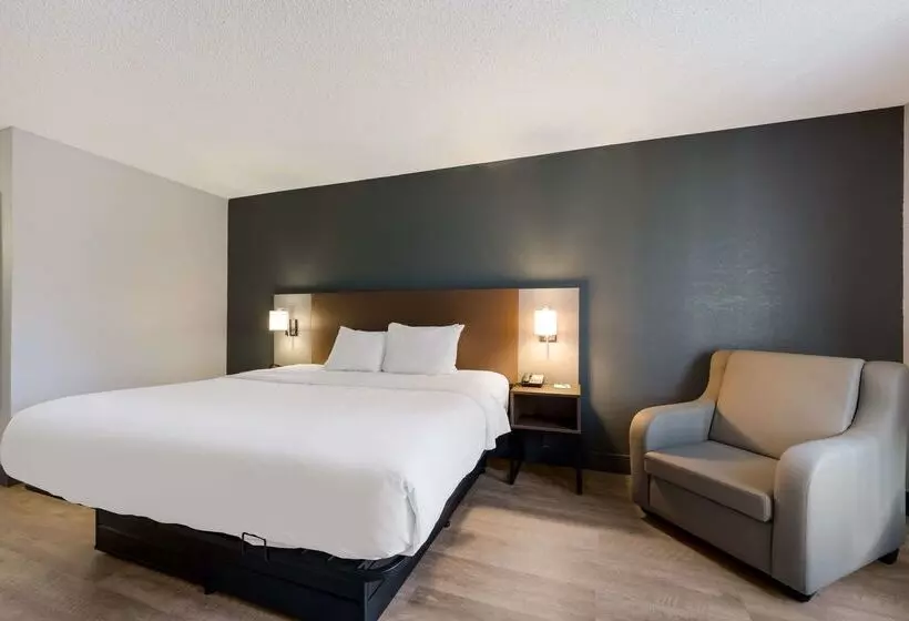 فندق Quality Inn University Area