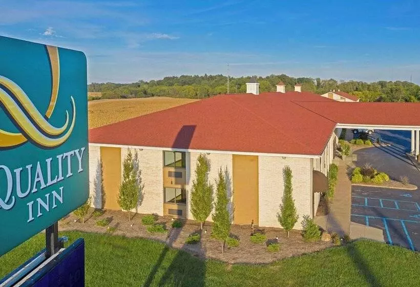 בית מלון כפרי Quality Inn Milansandusky