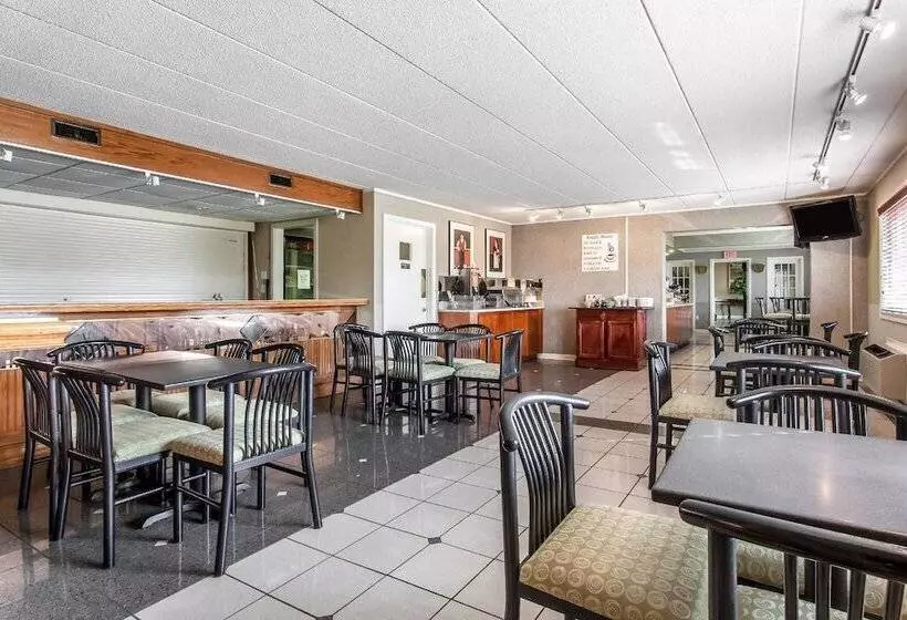 בית מלון כפרי Quality Inn Milansandusky