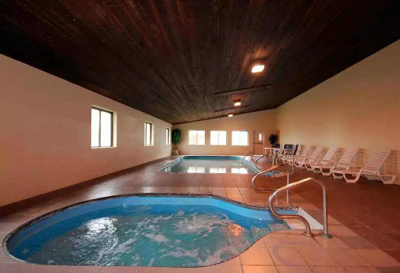 בית מלון כפרי Quality Inn Milansandusky