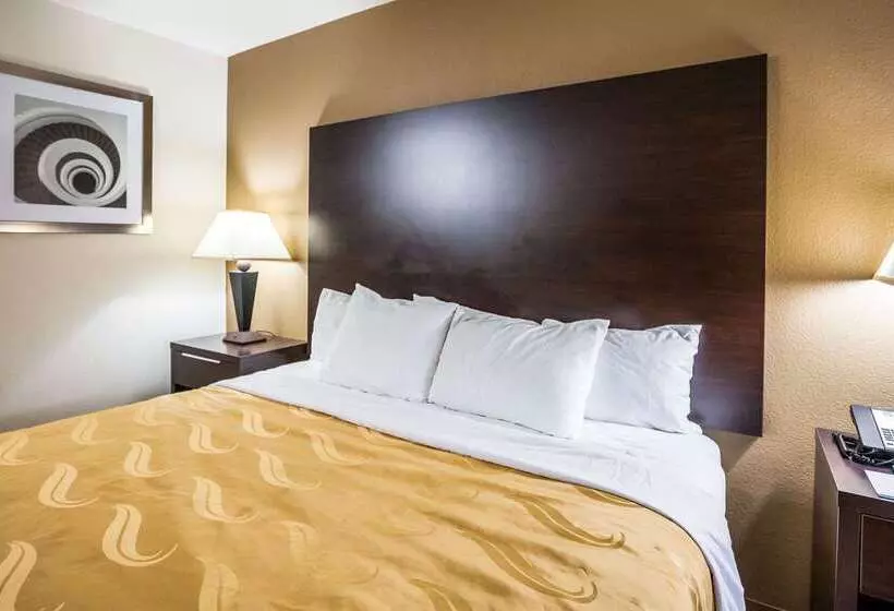 酒店 Quality Inn Near Six Flags Discovery Kingdomnapa Valley