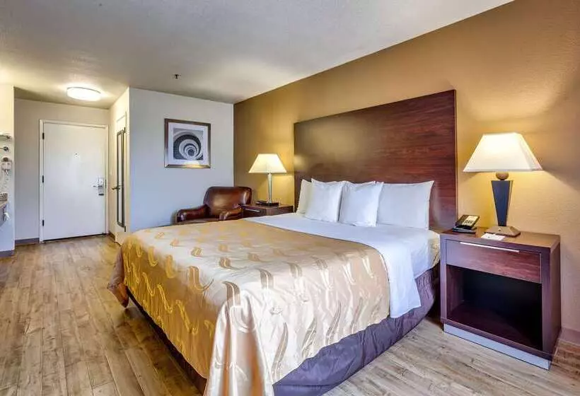 酒店 Quality Inn Near Six Flags Discovery Kingdomnapa Valley