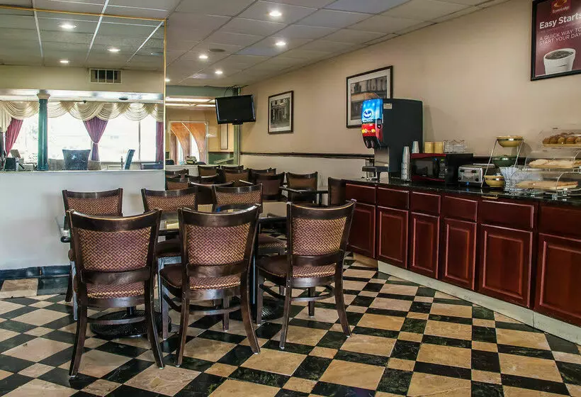 בית מלון כפרי Sunset Lodge