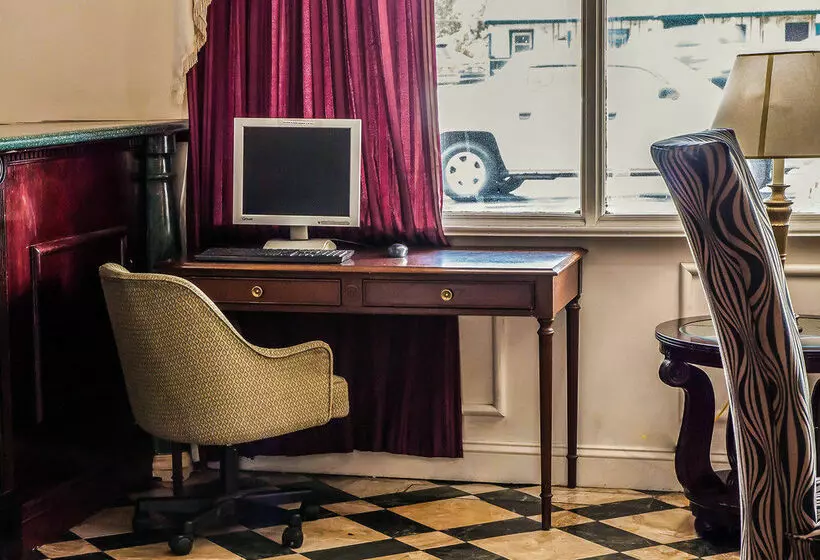 בית מלון כפרי Sunset Lodge