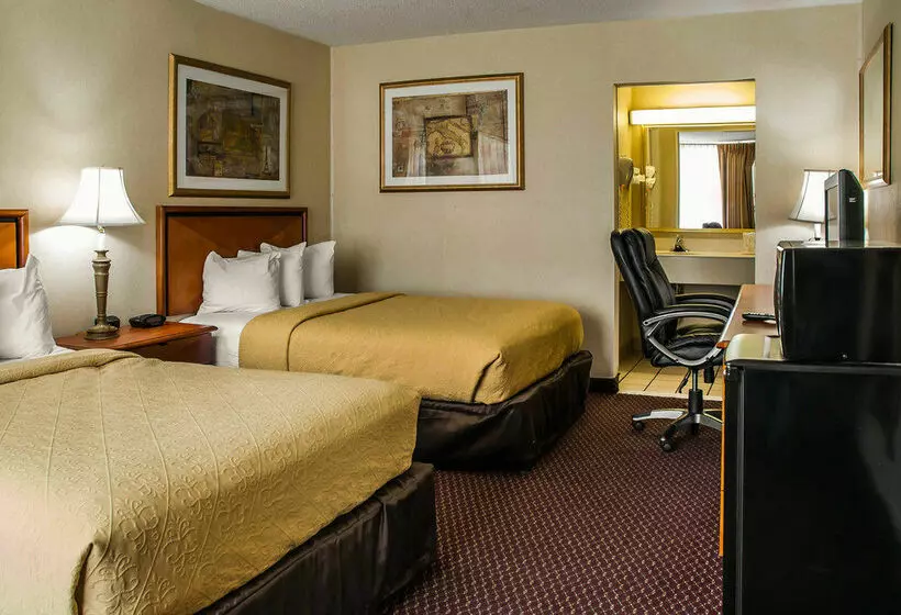 בית מלון כפרי Sunset Lodge