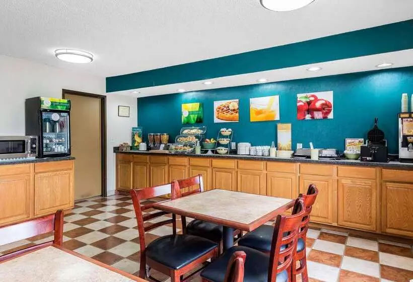 Otel Quality Inn & Suites Bloomington University Area