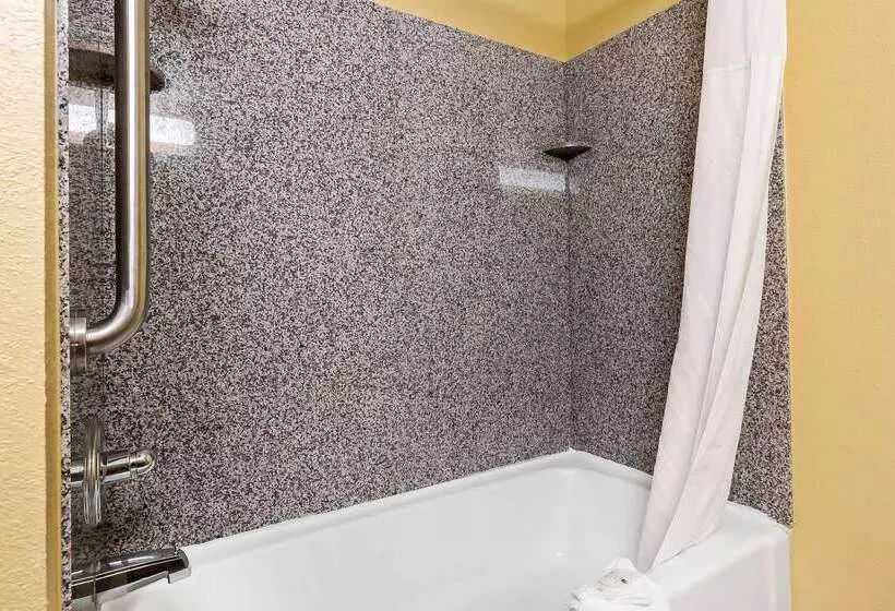 Otel Quality Inn & Suites Bloomington University Area