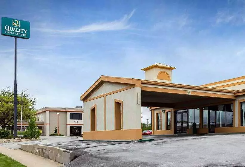 Otel Quality Inn & Suites Bloomington University Area