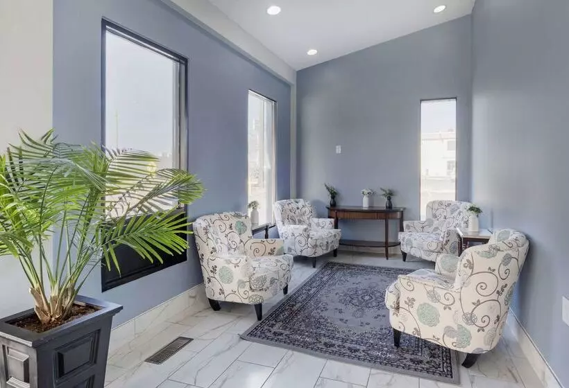 Otel Quality Inn & Suites Bloomington University Area