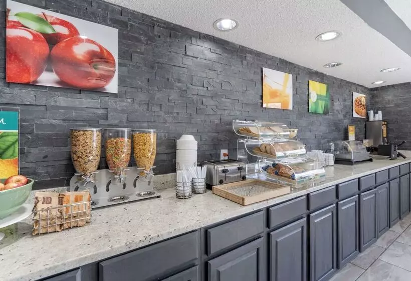 Otel Quality Inn & Suites Bloomington University Area