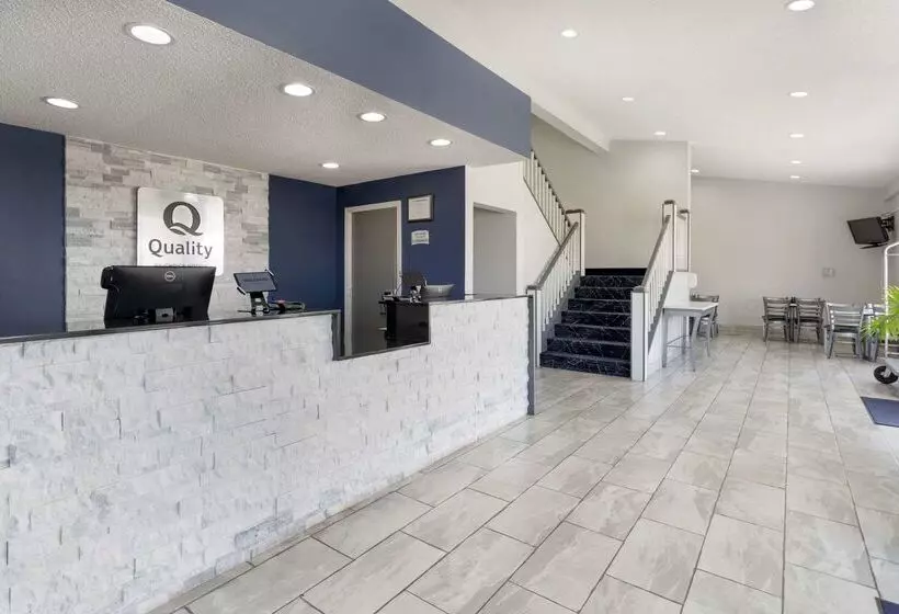 Otel Quality Inn & Suites Bloomington University Area