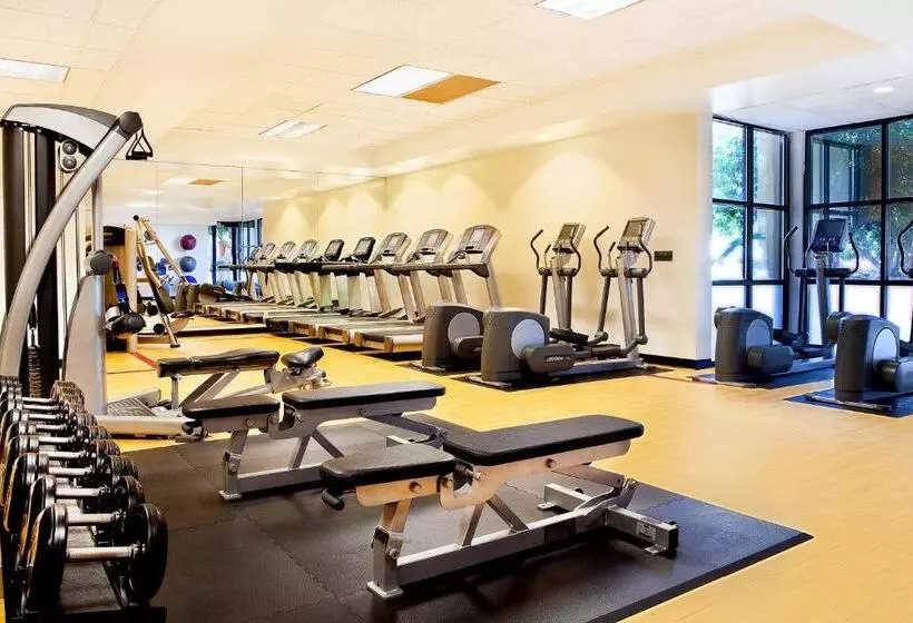 Otel Sheraton Crescent