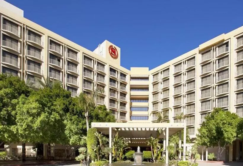 Otel Sheraton Crescent