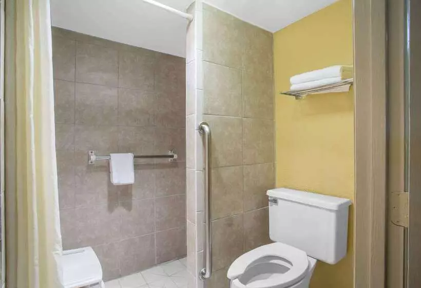 ホテル Super 8 By Wyndham Dunn