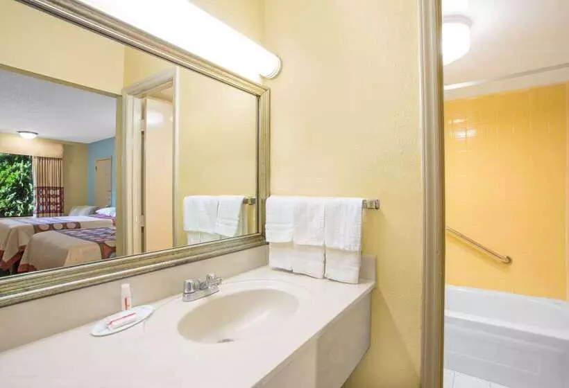 ホテル Super 8 By Wyndham Dunn