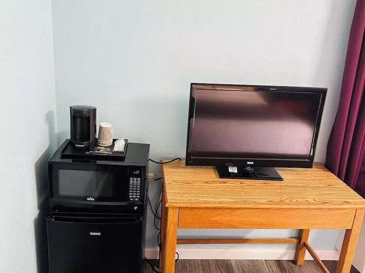 فندق Travel Inn & Suites