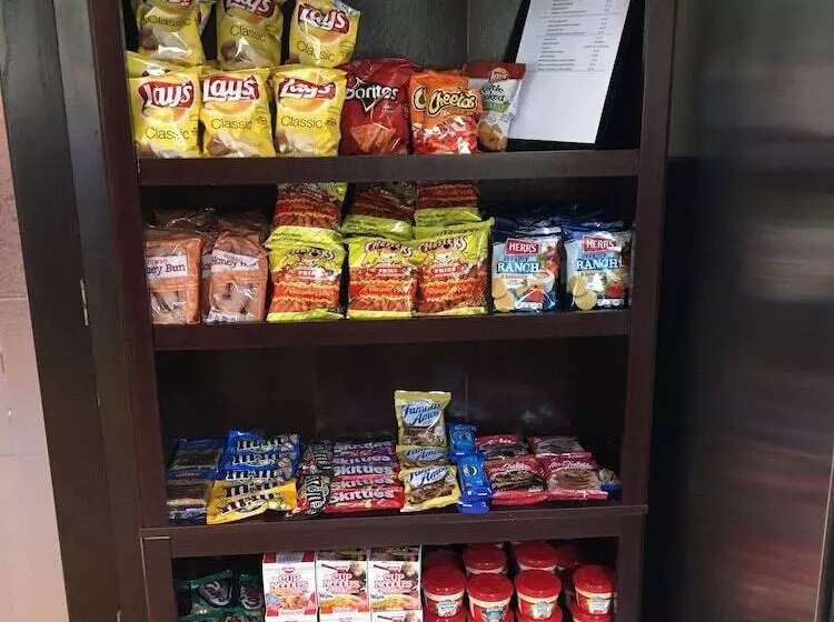 فندق على الطريق Days Inn By Wyndham Brooksville