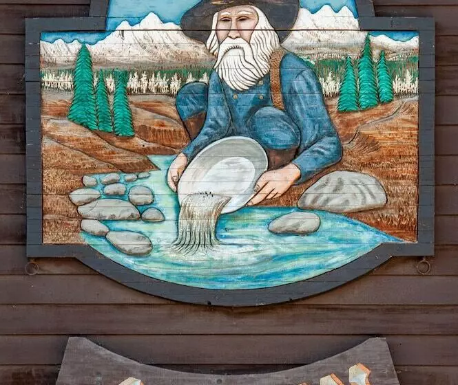 فندق 49'er Inn & Suites