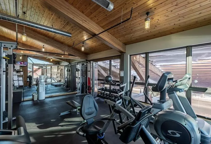 فندق 49'er Inn & Suites