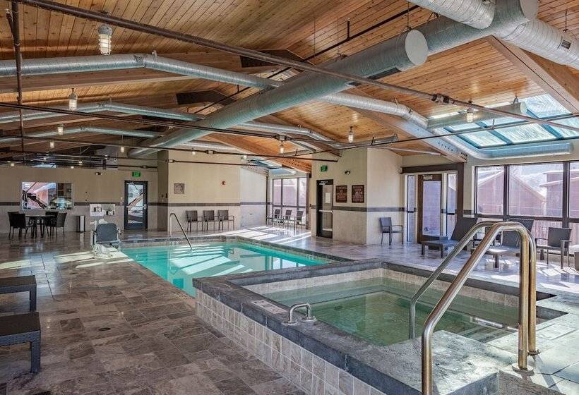 هتل 49'er Inn & Suites