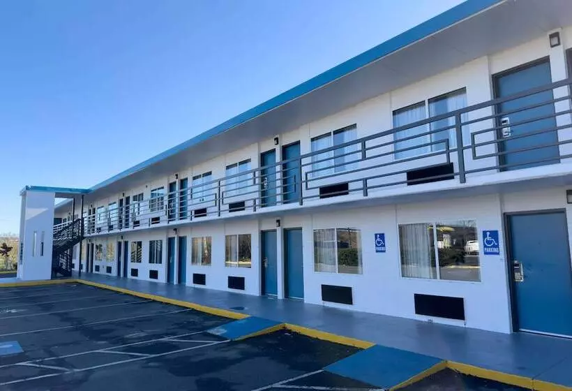 فندق Baymont By Wyndham Rock Hill