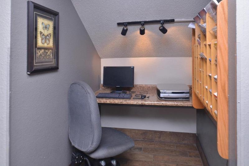 בית מלון כפרי Cottonwood Inn And Conference Center