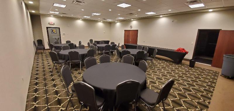 בית מלון כפרי Cottonwood Inn And Conference Center