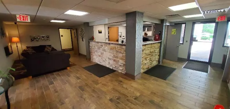 Отель Cottonwood Inn And Conference Center