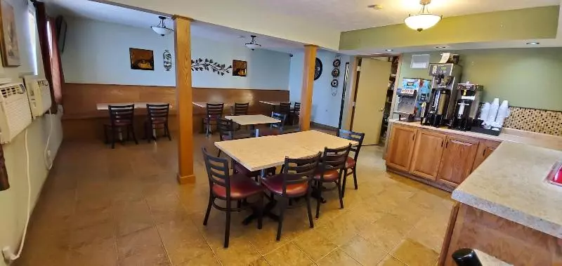 Отель Cottonwood Inn And Conference Center