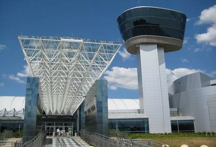 Hotel Crowne Plaza Dulles Airport, An Ihg