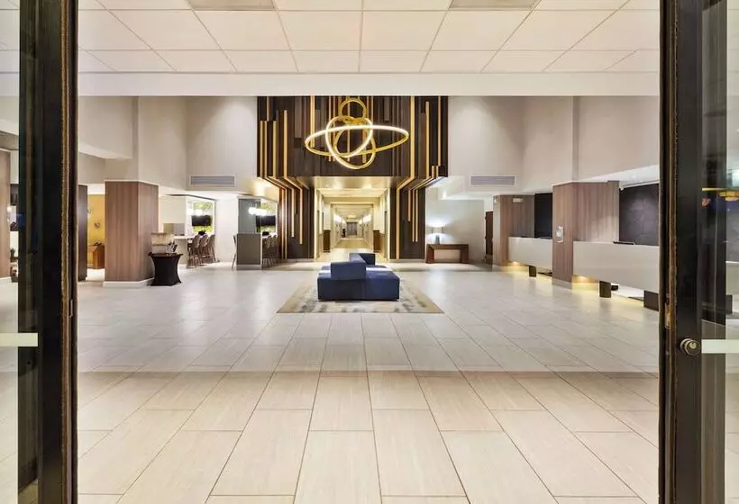 Hotel Crowne Plaza Dulles Airport, An Ihg