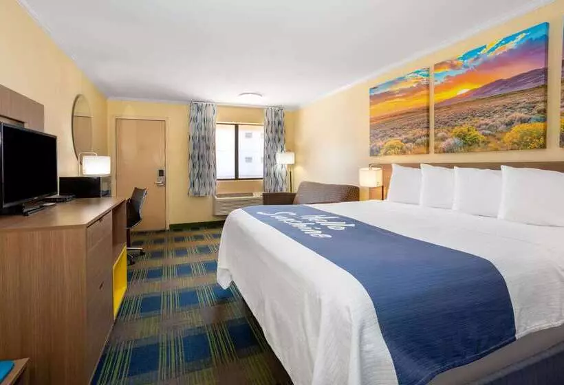 Отель Days Inn By Wyndham Alamogordo