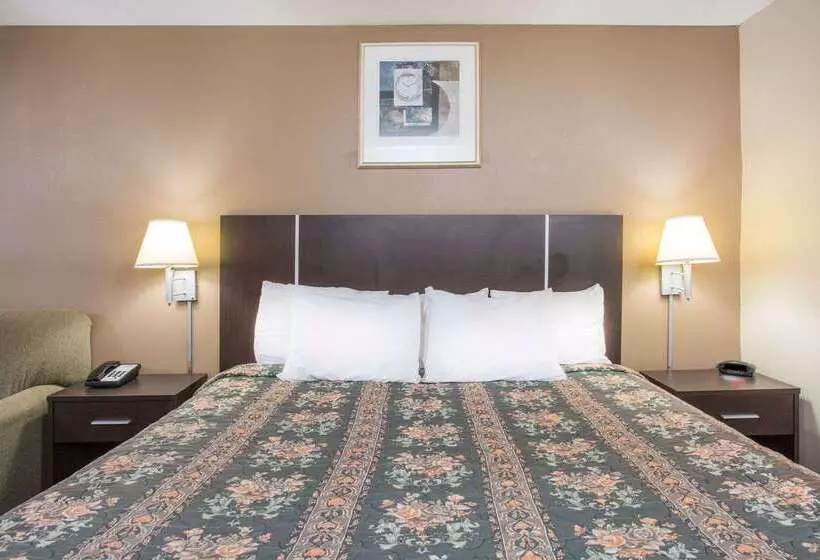 فندق Red Roof Inn Rockingham