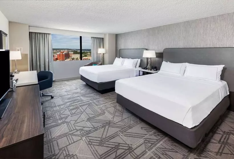 فندق Doubletree By Hilton Tulsa Downtown