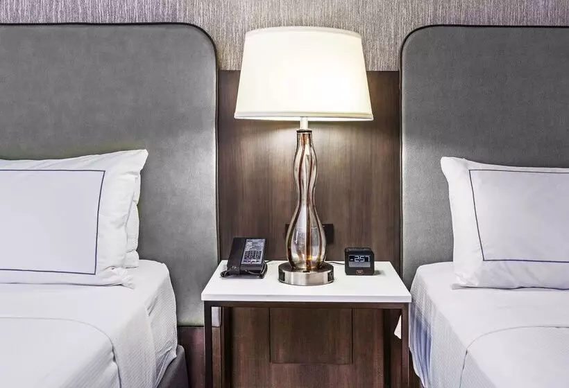 فندق Doubletree By Hilton Tulsa Downtown