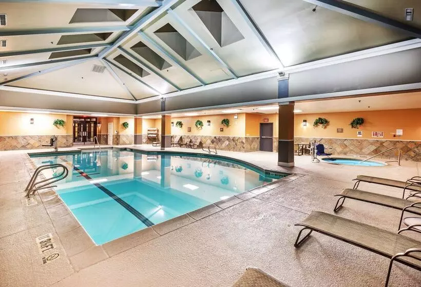 فندق Doubletree By Hilton Tulsa Downtown