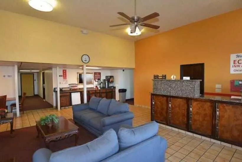 ホテル Econo Inn And Suites