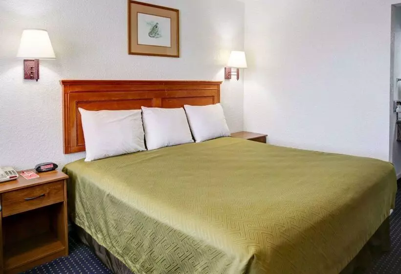 فندق Econo Lodge Temple