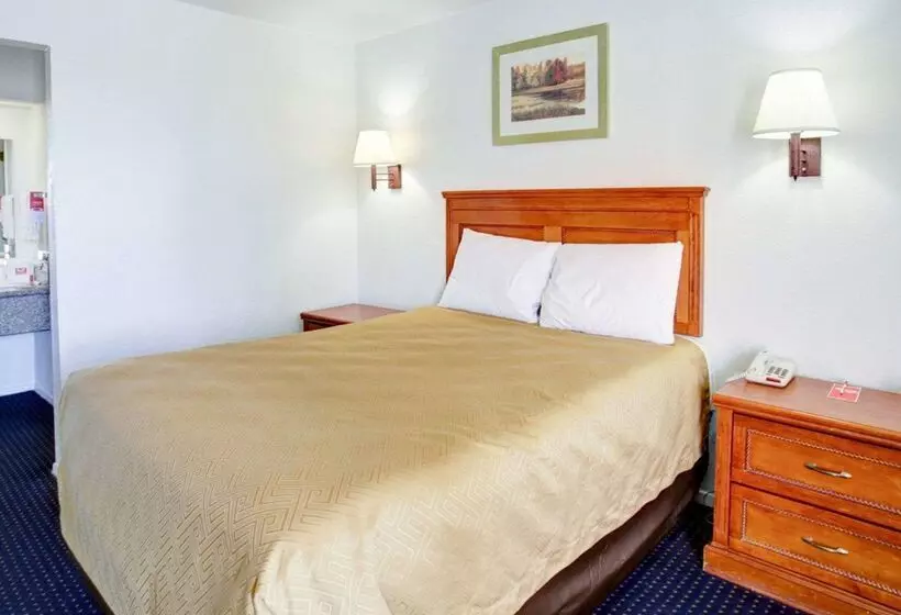 فندق Econo Lodge Temple