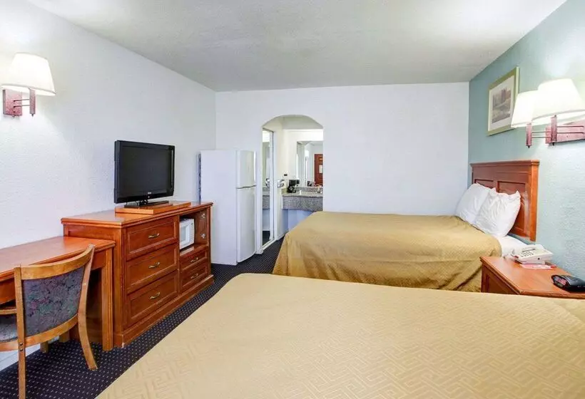 فندق Econo Lodge Temple