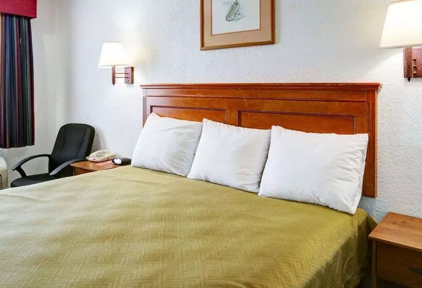 فندق Econo Lodge Temple