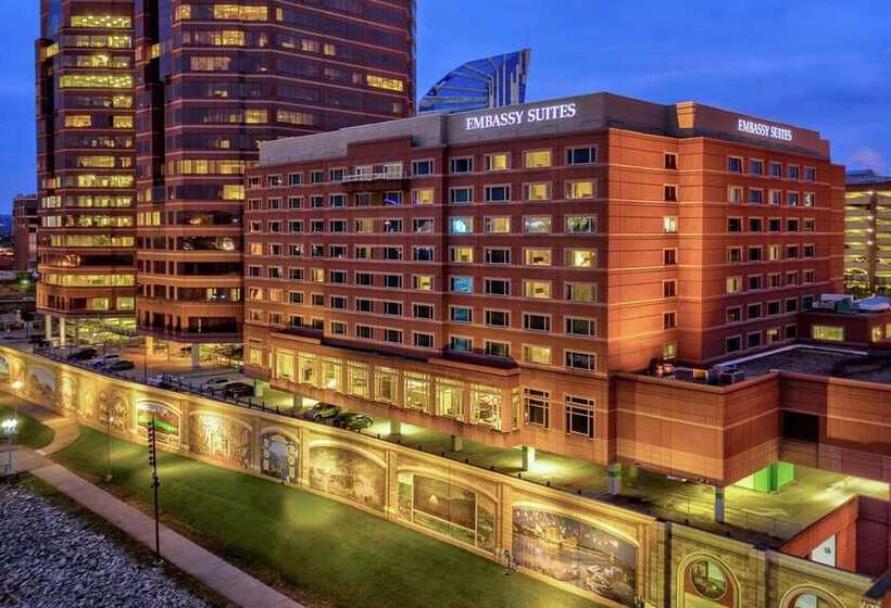 فندق Embassy Suites By Hilton Cincinnati Rivercenter
