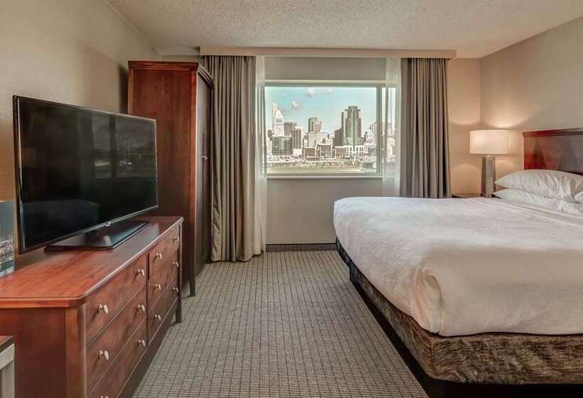 فندق Embassy Suites By Hilton Cincinnati Rivercenter