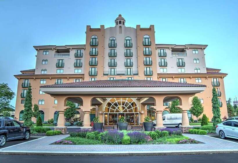 هتل Embassy Suites By Hilton Indianapolis North