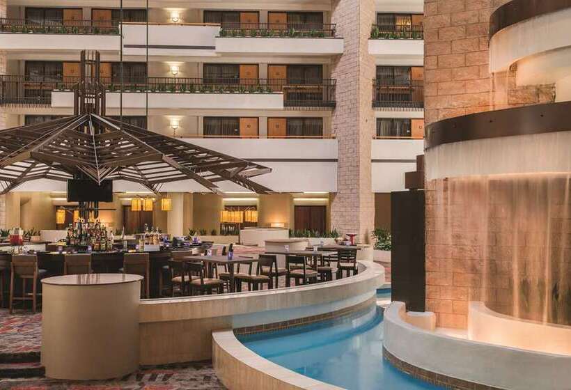 Отель Embassy Suites By Hilton Orlando International Dr Icon Park